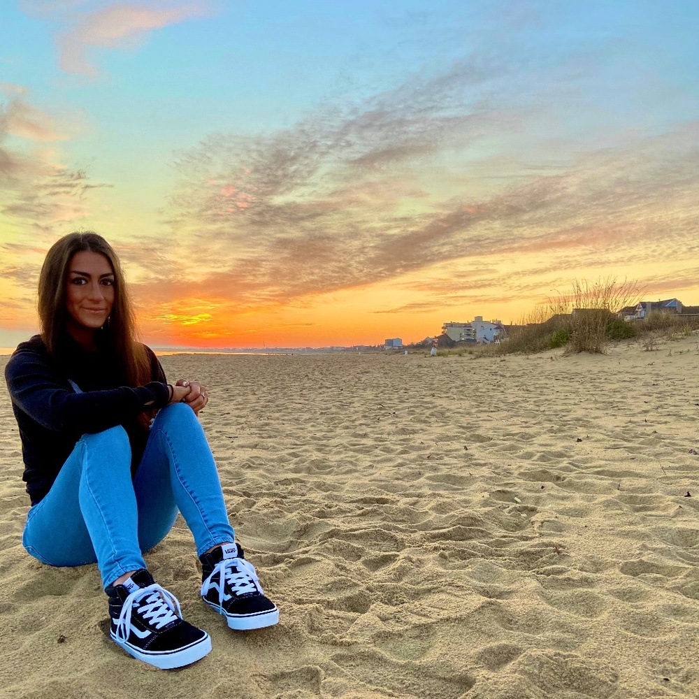 Meet your Posher, Laura